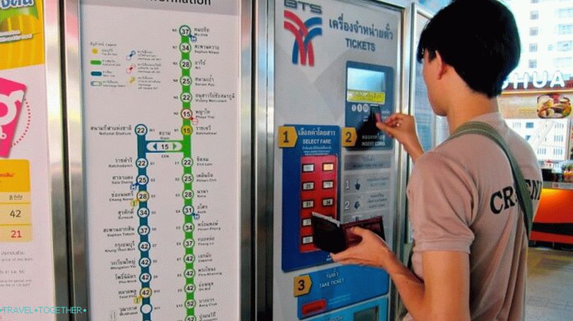 Terminál zaplatit za Skytrain v Bangkoku