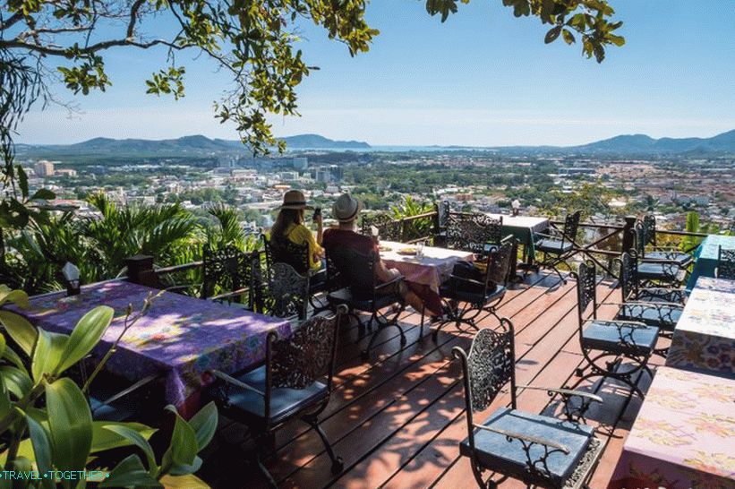 Vyhlídka Tunk Ka Cafe v Phuketu - poblíž vyhlídky na kopec Rang