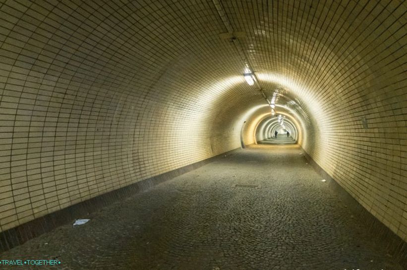 Vrch Vítkov v Praze - park, památník a vyhlídková plošina