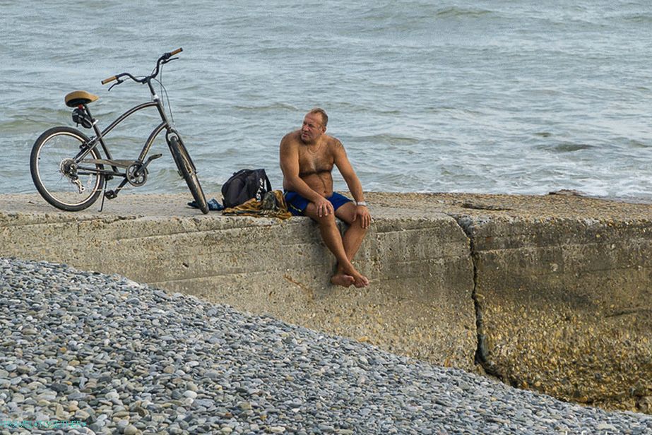 Jízda na kole, plavání, pěší turistika