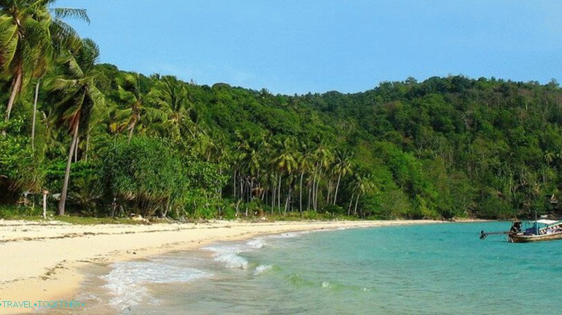 Lo Moo Di Beach na ostrovech Phi Phi