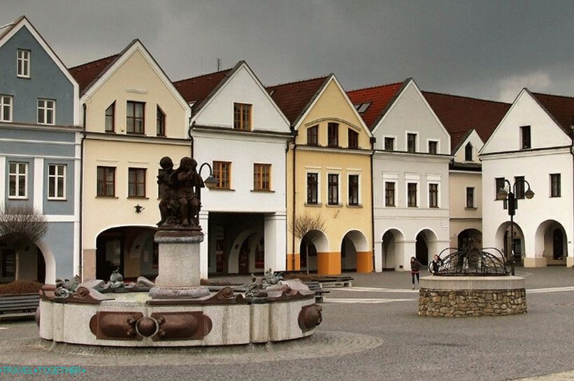 „Náměstí